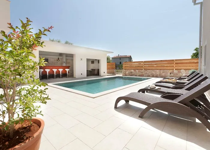 アパート Funcic 2 App *